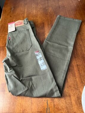 Levi's Women's 724 High-Rise Straight Jeans Size 26/32, Olive Green NEW